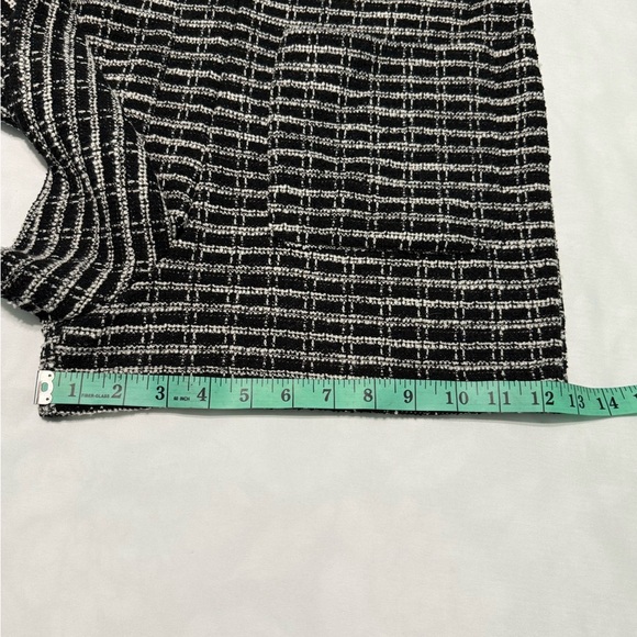 MANGO
Women's Pocket Detail Short Tweed Jumpsuit Size Medium - Picture 12 of 15